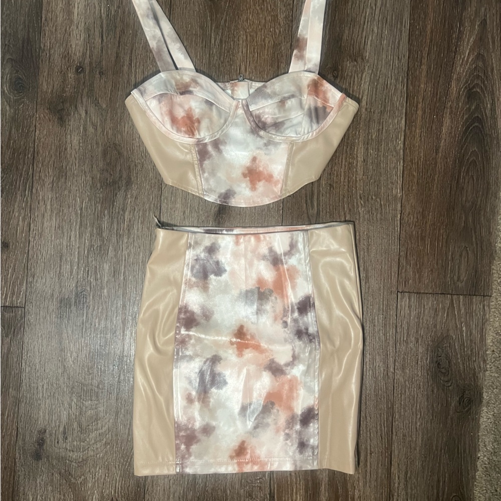 Super cute crop top and skirt two piece set!